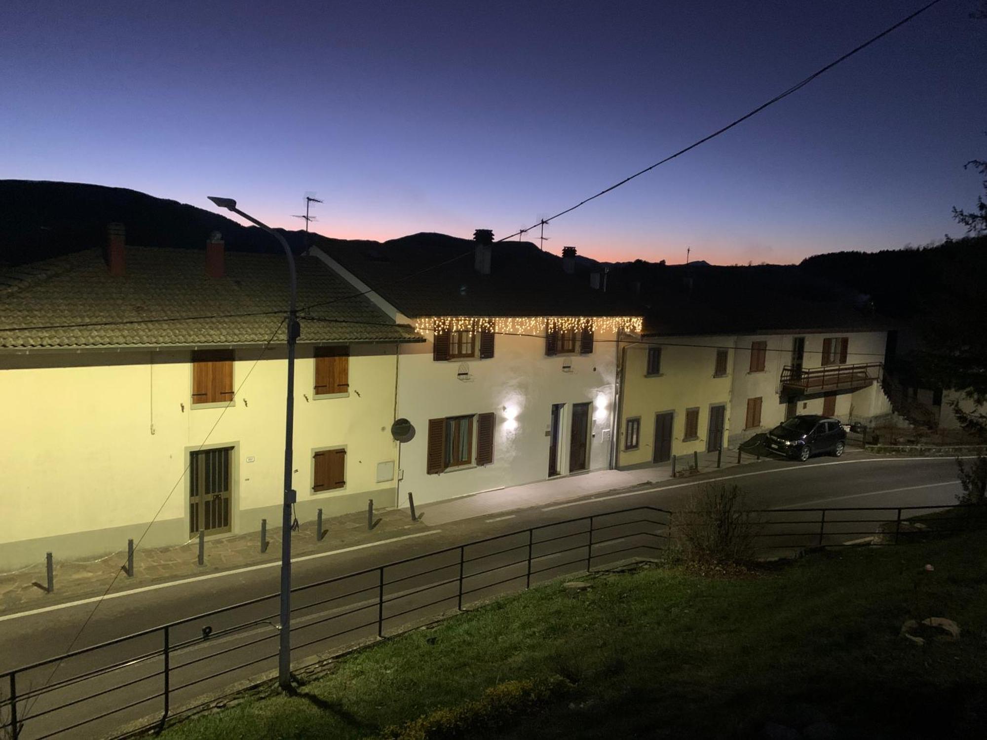 B & B Giu & Dany Bruscoli Exterior photo